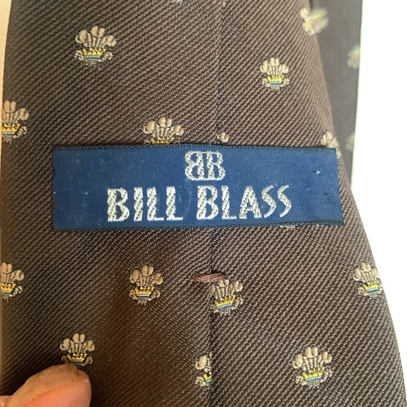 60’s BILL BLASS 3 FEATHER, TRIPLE PLUME PRINCE OF WALES NECKTIE,HERALDIC ROYALTY - Picture 6 of 12
